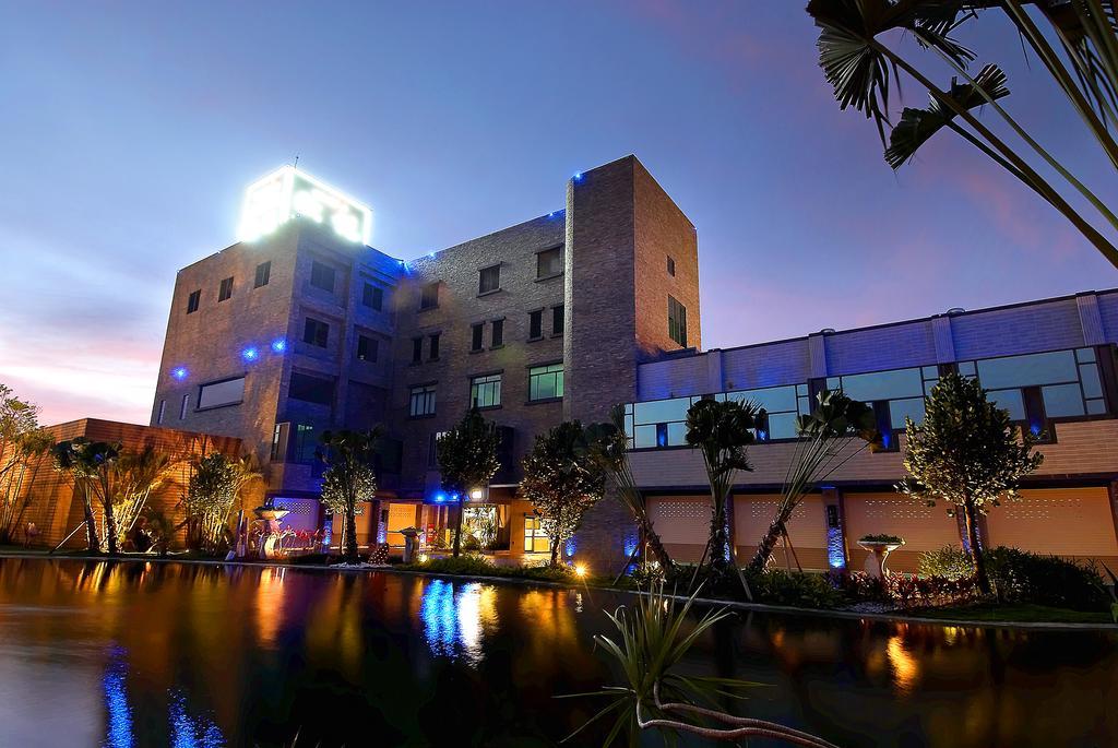 All-Ur Boutique Motel-Ping Tung Branch Pingtung Dış mekan fotoğraf
