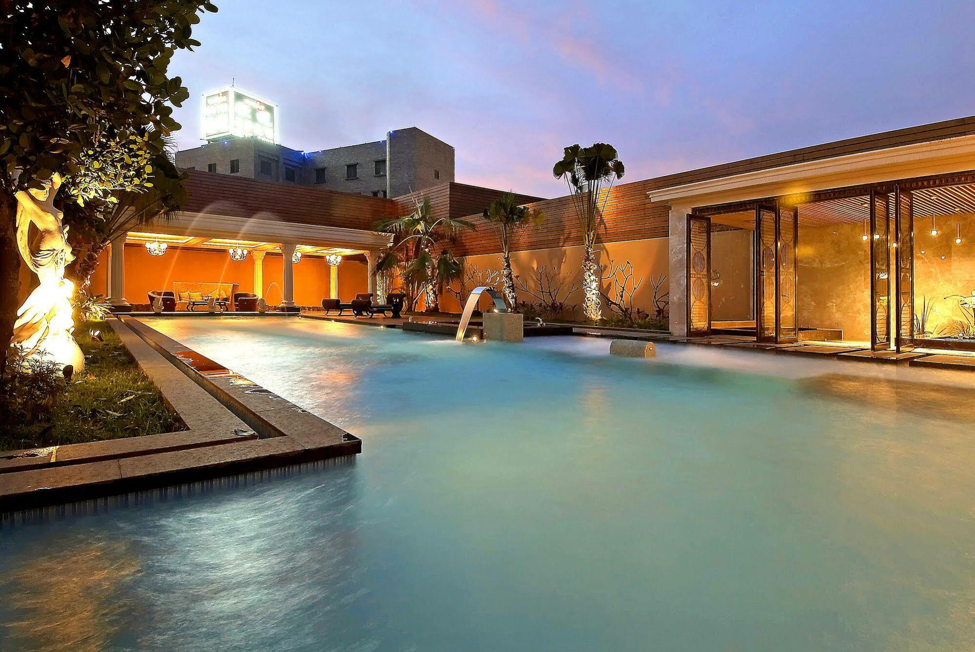 All-Ur Boutique Motel-Ping Tung Branch Pingtung Dış mekan fotoğraf